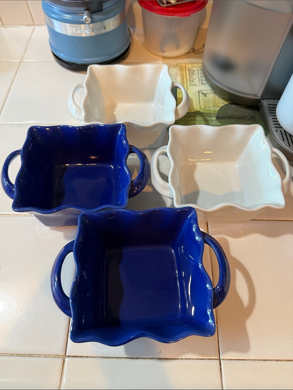 4 Cordon Bleu Porcelain Ramekin Baking Dishes With Handles Wavy Edge New